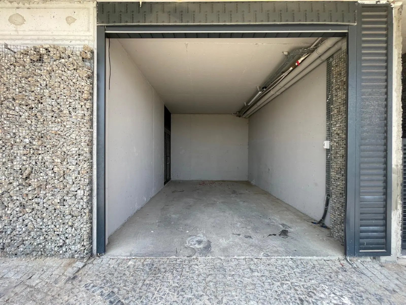 Parking garage